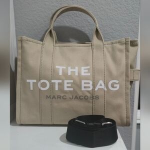 Marc Jacobs Medium Beige Tote Bag